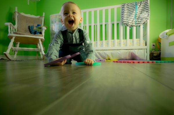 ¿Cómo hacer un balcón seguro para niños?